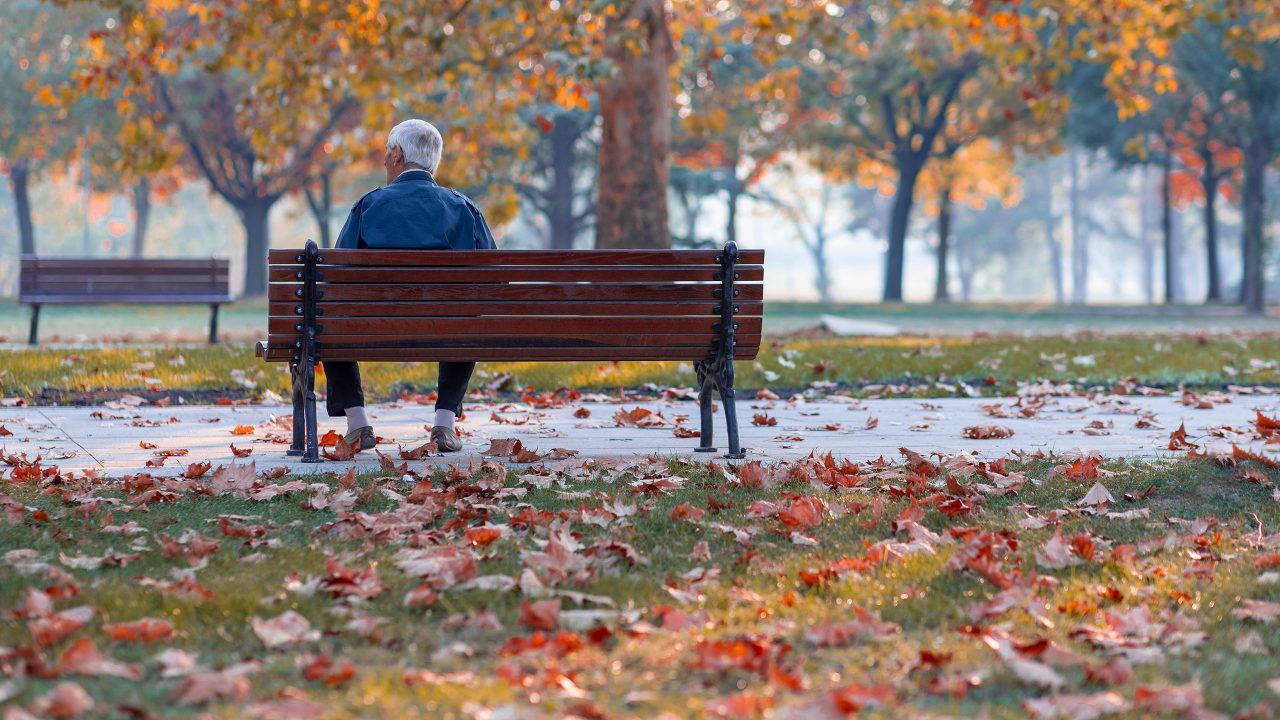 How to Face Loneliness Through Emotional Intelligence